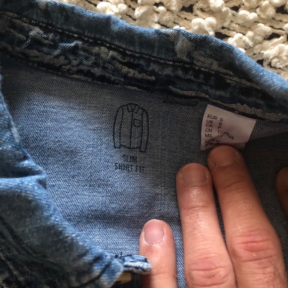 H&M Print Denim Shirt - Picture 2 of 3